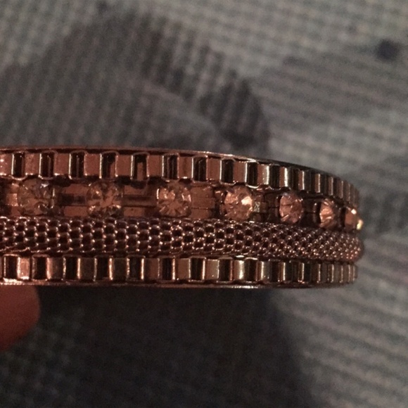 Stunning Bangle bracelet - Picture 5 of 5